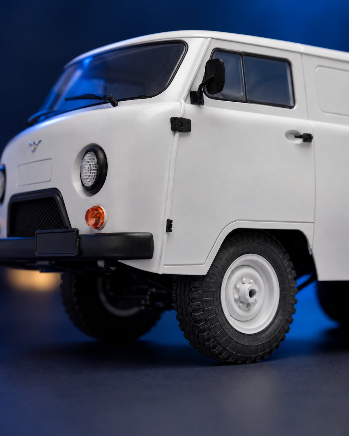 Voiture télécommandée crawler 1/12 – Retro Trail 12 — detail — Gift Mello