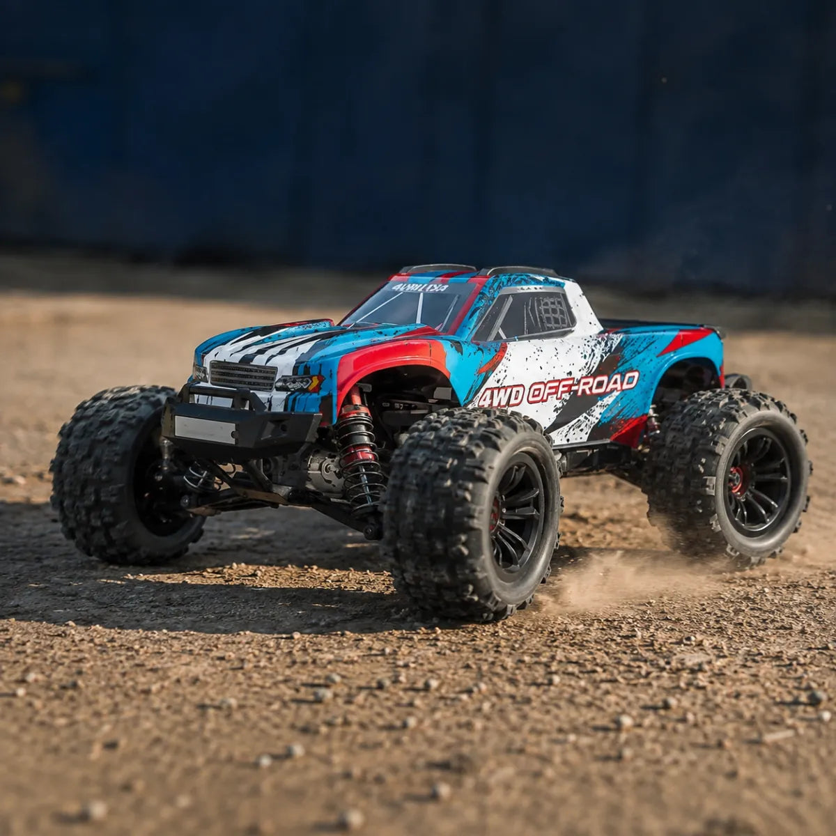 MJX Hyper Go 16208 — voiture RC tout-terrain 1/16 — mise en situation miniature — Gift Mello